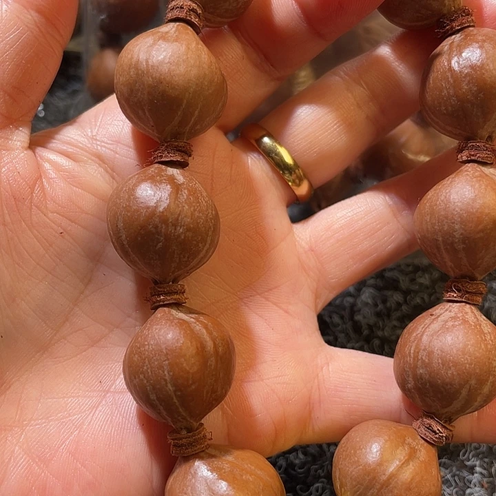 t***i吊坠橄榄核2.0✖️2.5