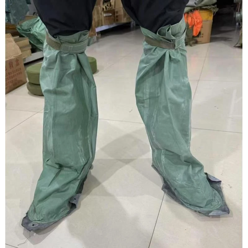 正品绿色防护靴套雨鞋全新库存