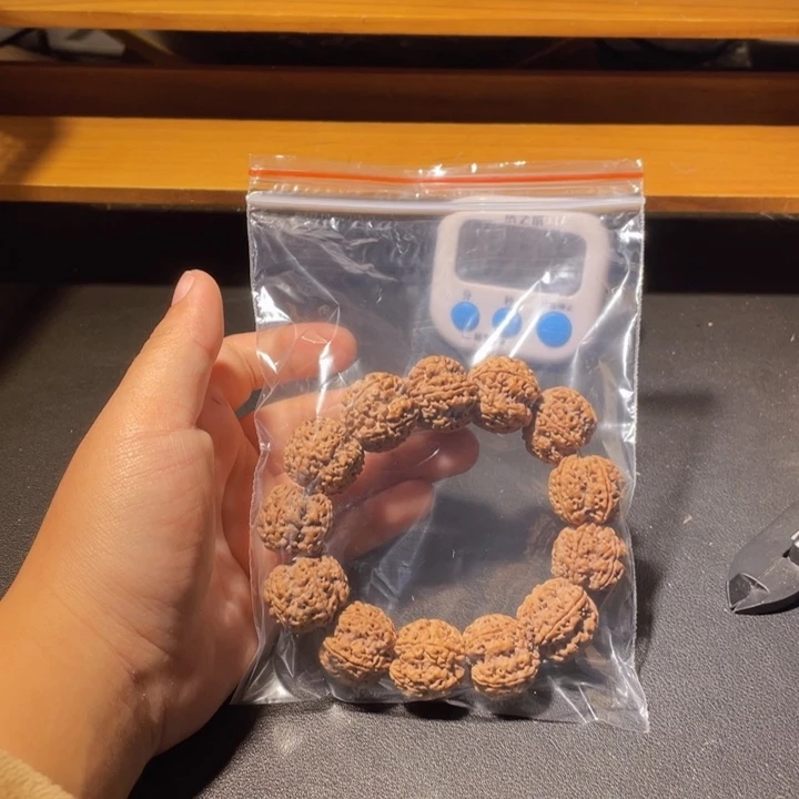 感***心手串金刚菩提这个