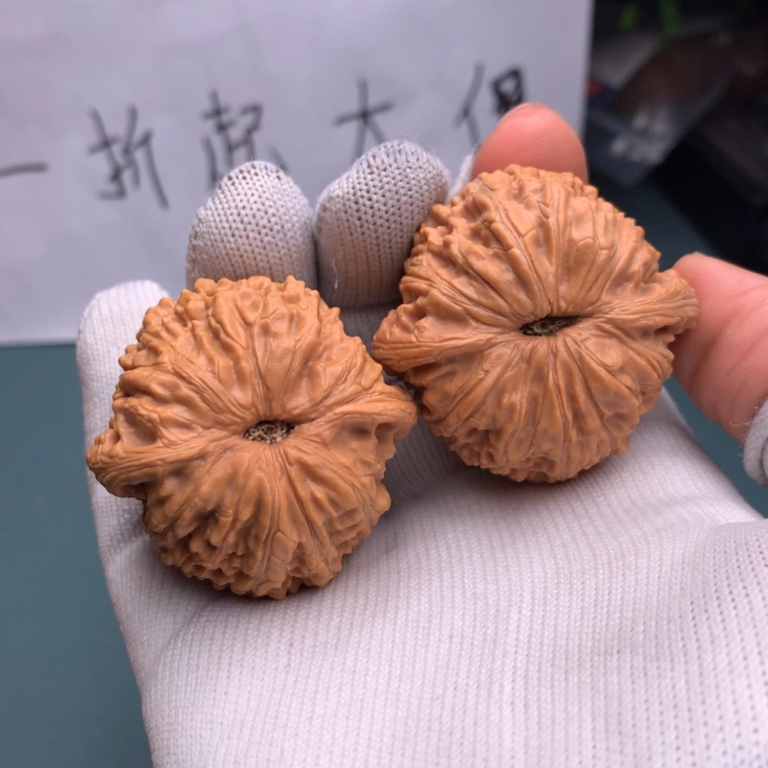 W***I文玩核桃吊坠泥鳅30