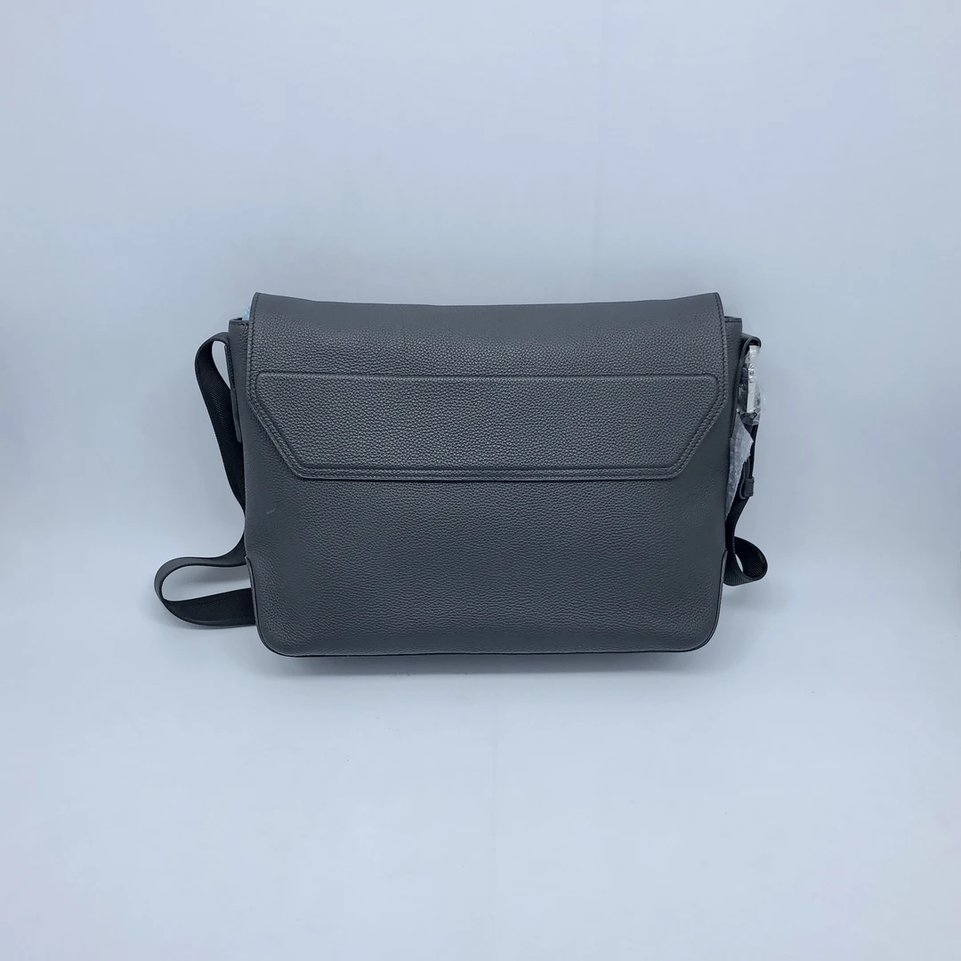 99新 Hermes/爱马仕 黑皮荔枝纹邮差包/4403号