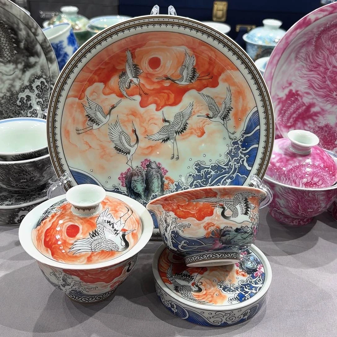 瓷片景德镇瓷器精品陈列