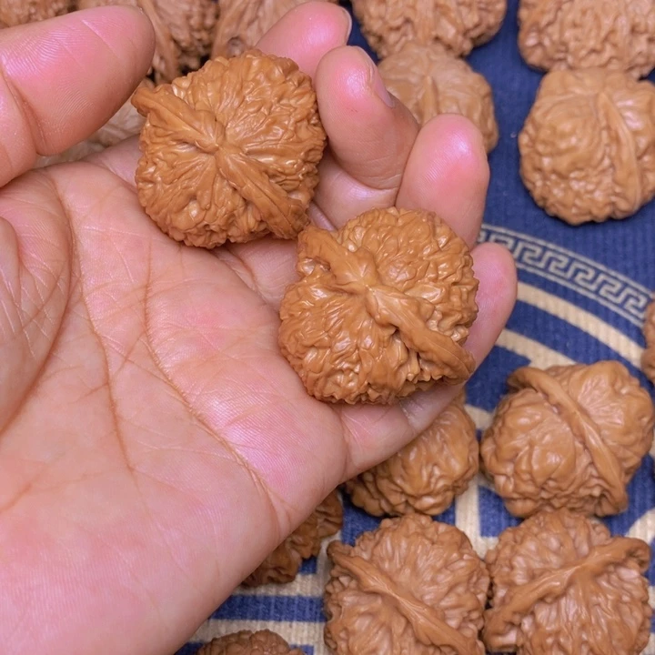 【闪购商品】文玩核桃吊坠行****…白狮子补差价