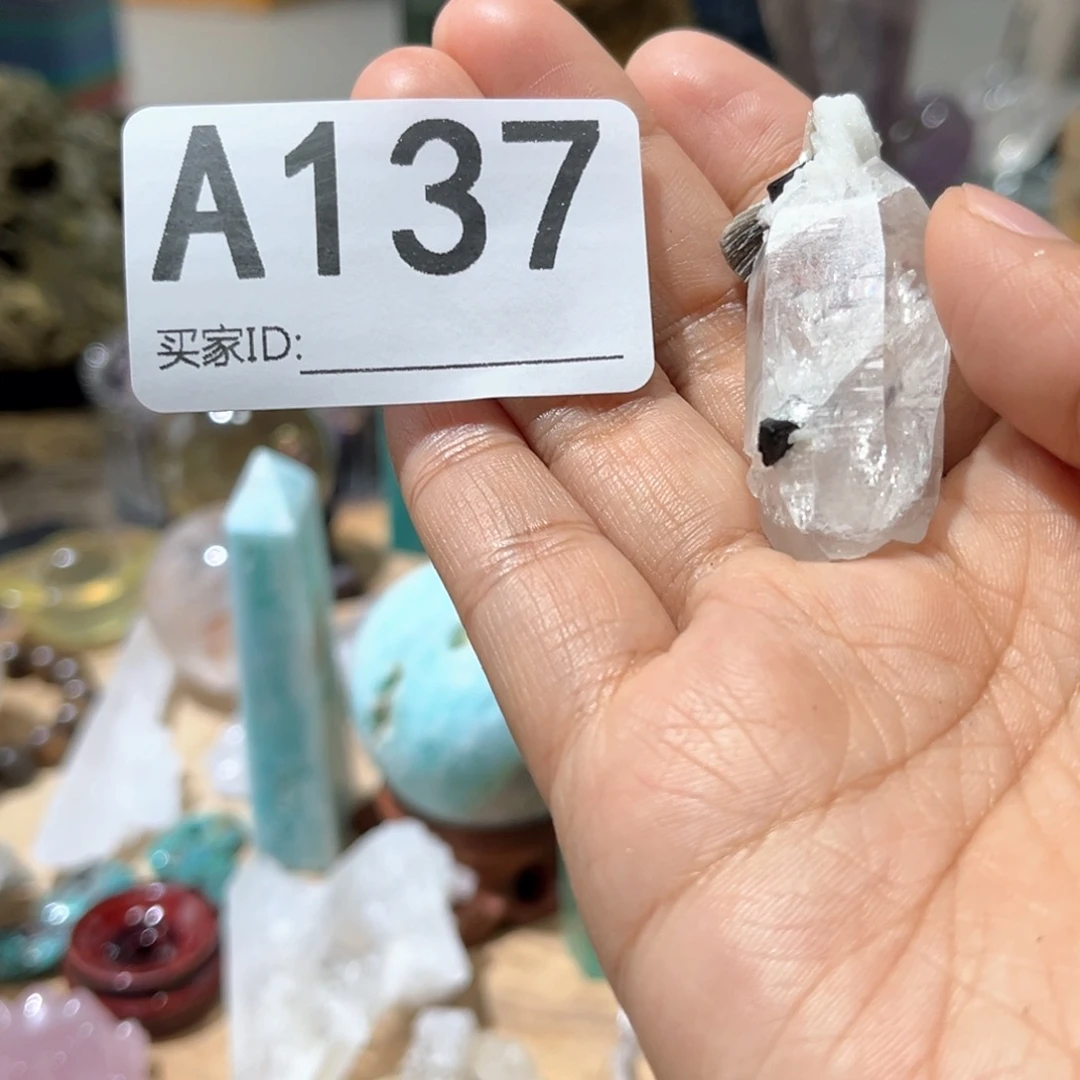 未镶嵌珠宝半成品水晶?*多样性发其一微瑕