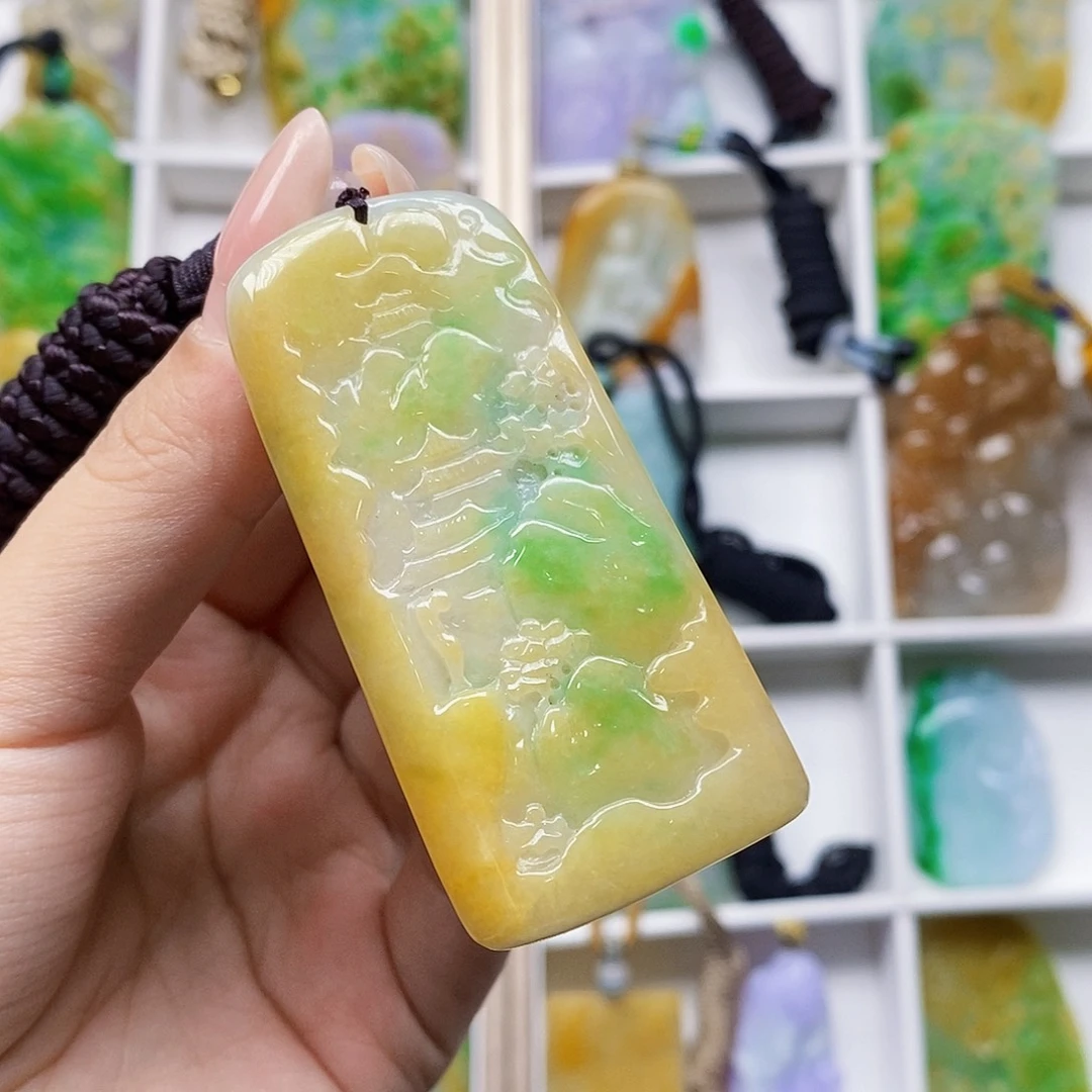 霄***洋定制翡翠未镶嵌天然翡翠A货