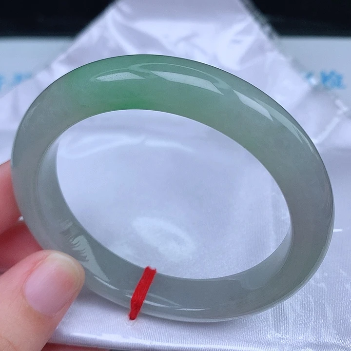 未镶嵌手镯翡翠天然