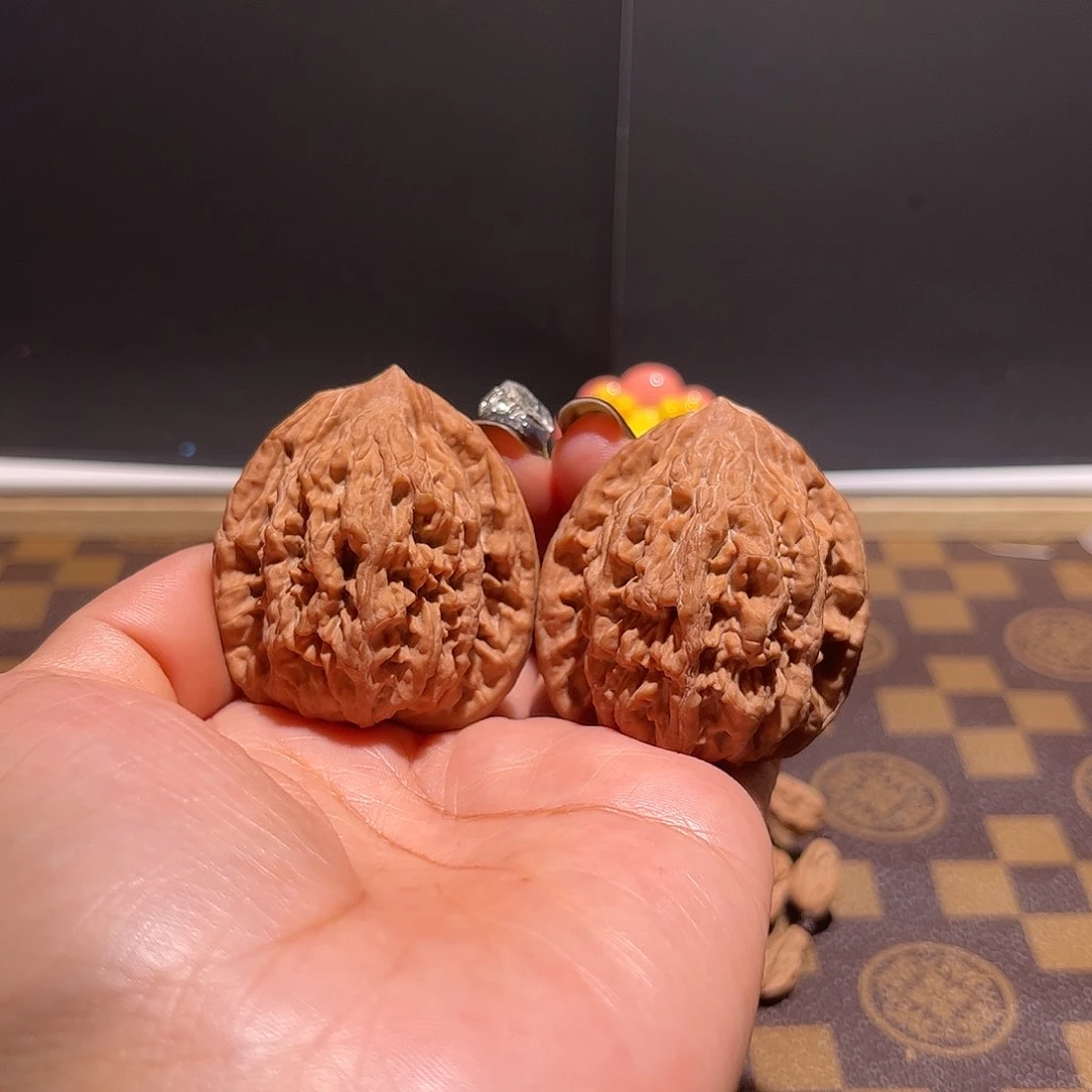 吊坠文玩核桃麦虎
