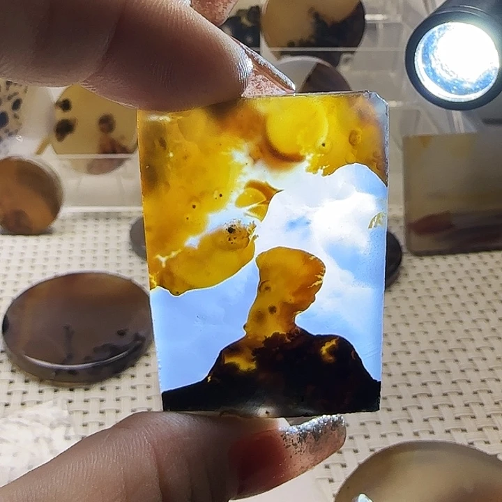 玛瑙/玉髓未镶嵌珠宝奇石