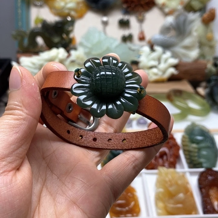 未镶嵌蛇纹石玉手牌