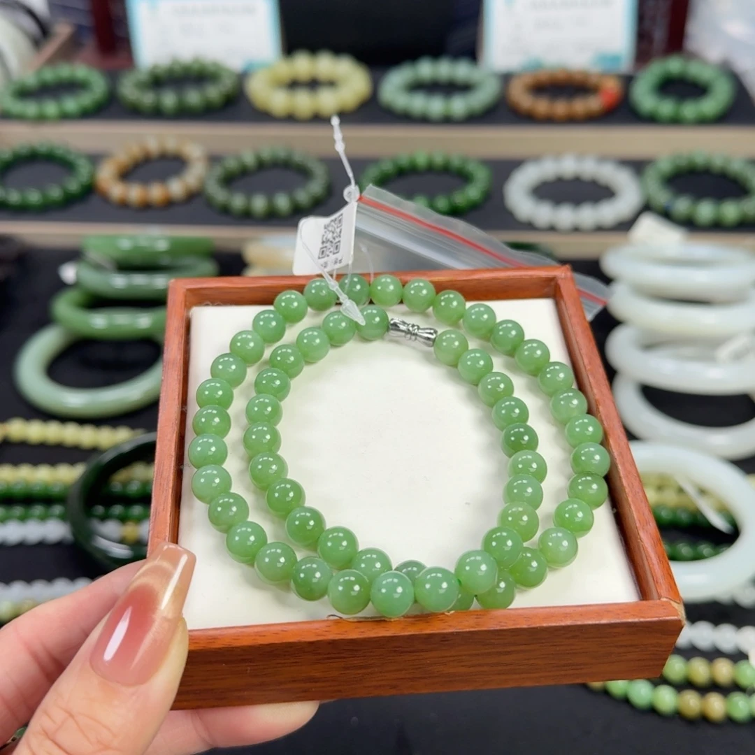 c***n和田玉未镶嵌手链