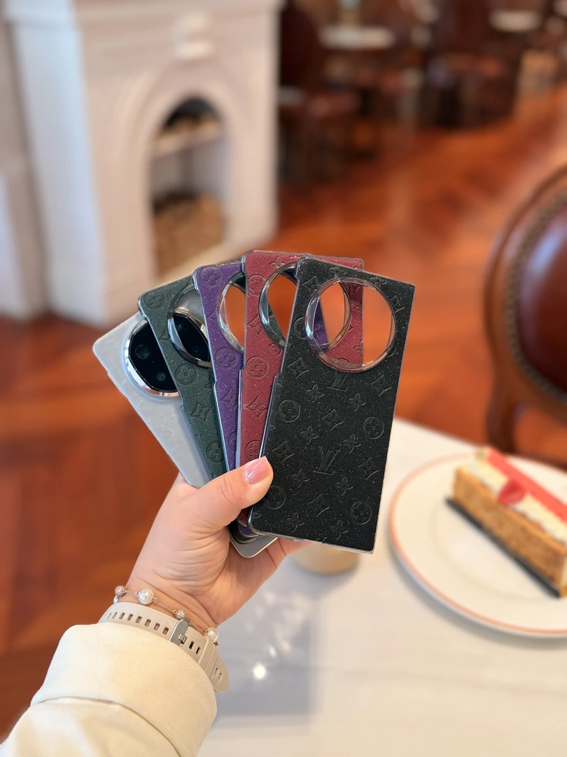 适用于华为Matex6时尚字母磁吸中轴折叠手机壳 闪星星压花全包