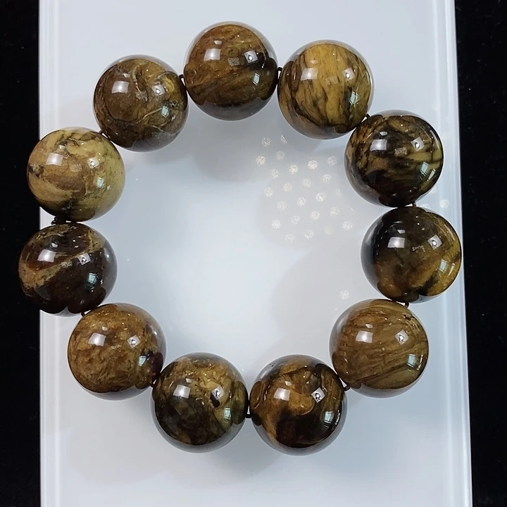 琥珀颈饰未镶嵌一