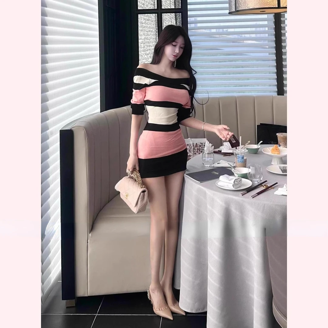 斐妮菱夏新款韩版气质撞色条纹露背短袖针织连衣裙性感包臀短裙子