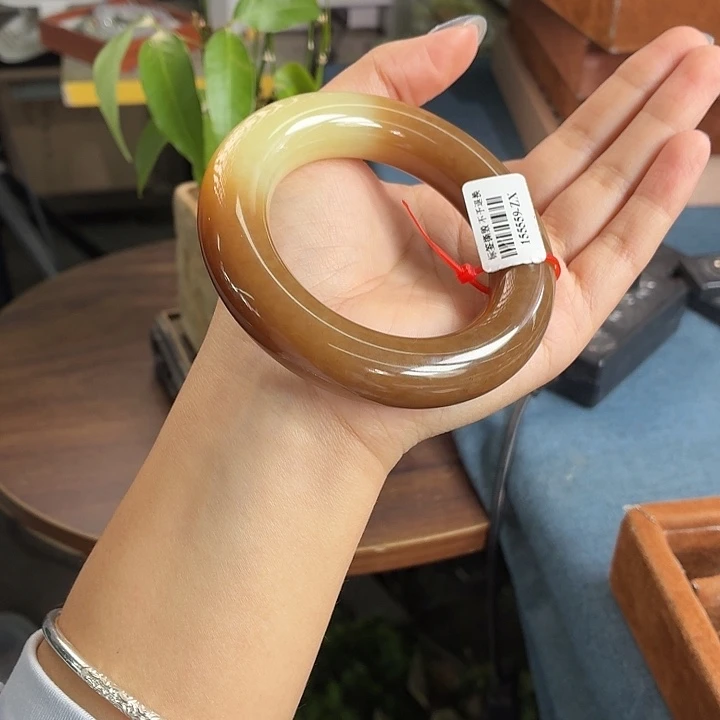 和田玉未镶嵌手镯  54/55/56