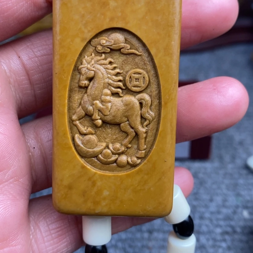 【闪购商品】原石雕刻手把件