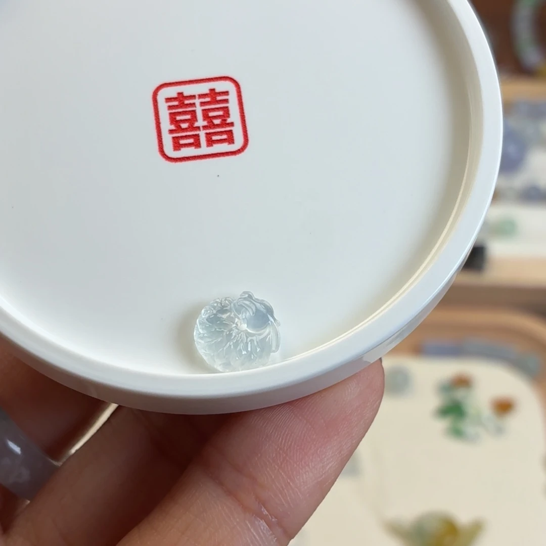 ****一翡翠散珠白冰白龙扣