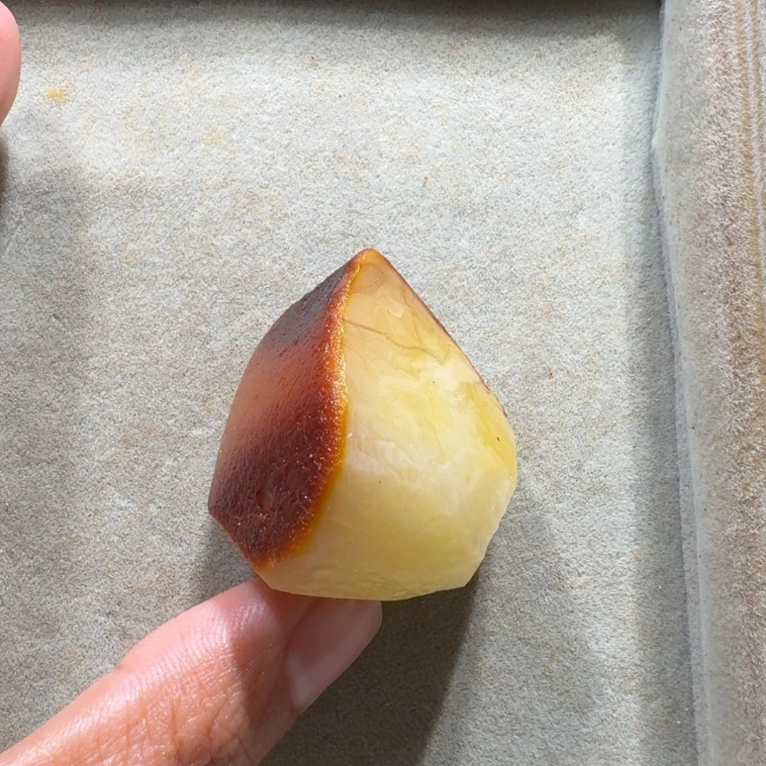 定制琥珀未镶嵌皮****果定制