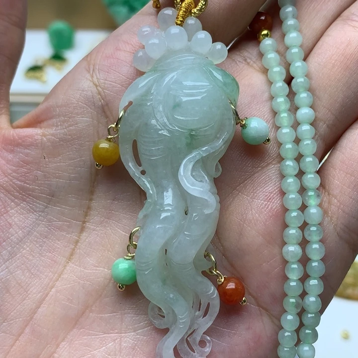 颈饰未镶嵌翡翠翡翠