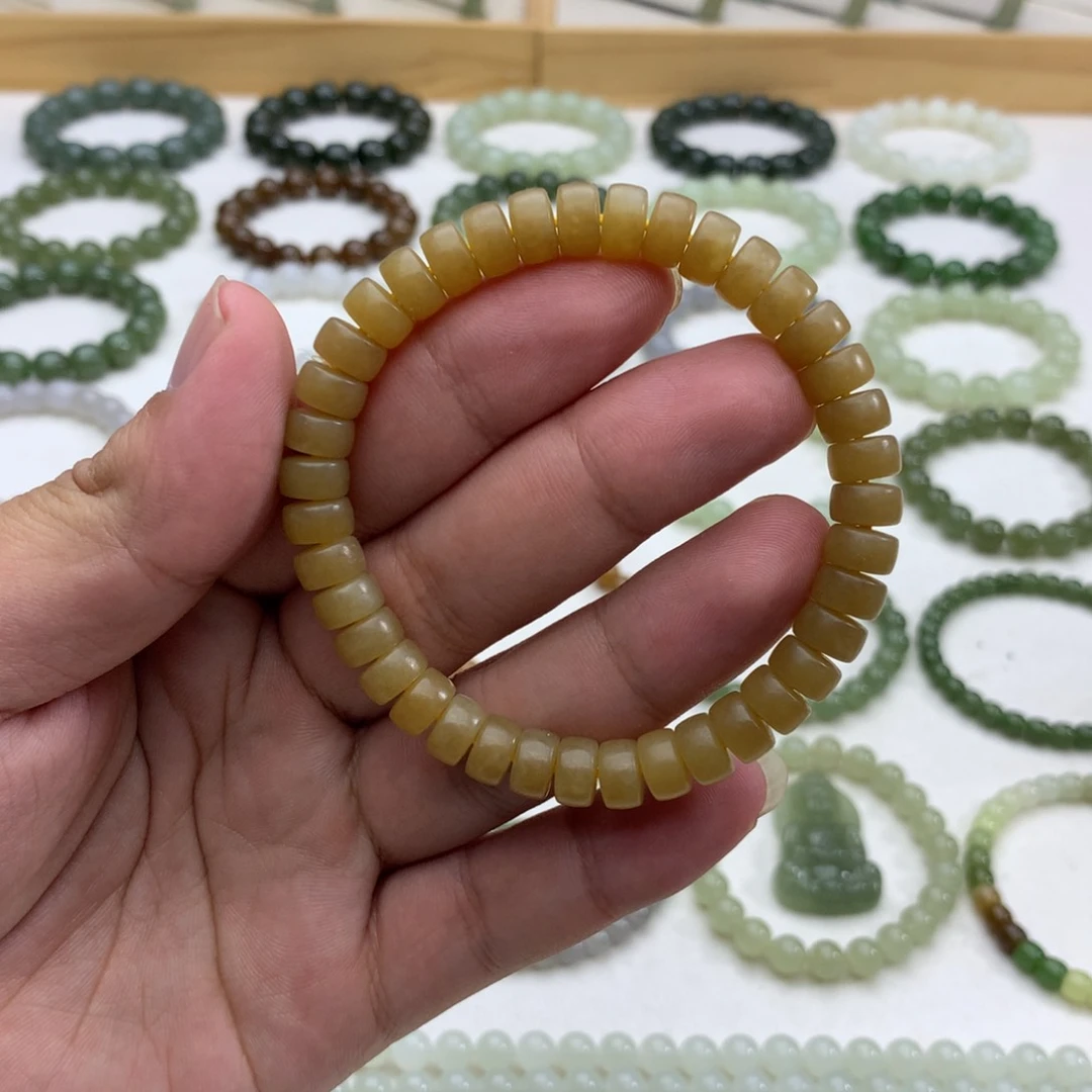 手串未镶嵌和田玉（且末糖药片8.3）