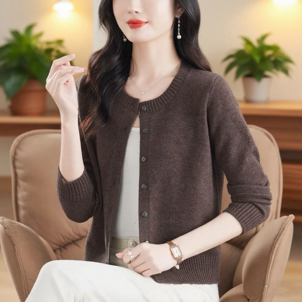 羊毛衫女圆领开衫春秋短款毛衣外套妈妈宽松针织外搭专柜正品