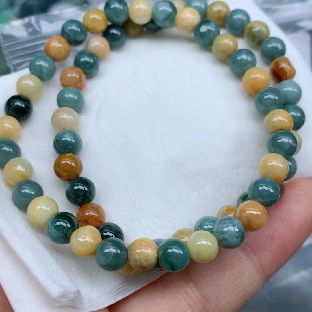 翡翠颈饰未镶嵌手串