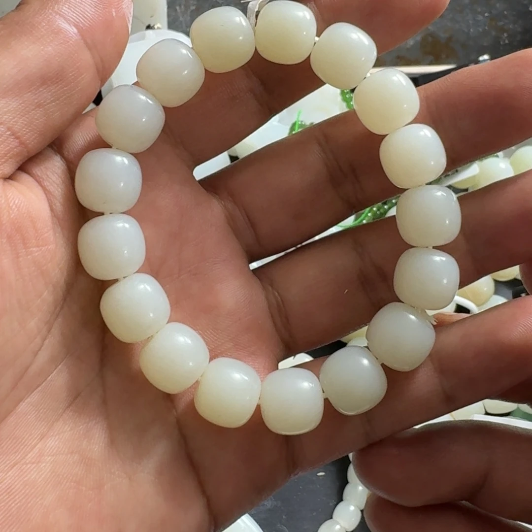 随***心和田玉未镶嵌手链卡12+老型珠