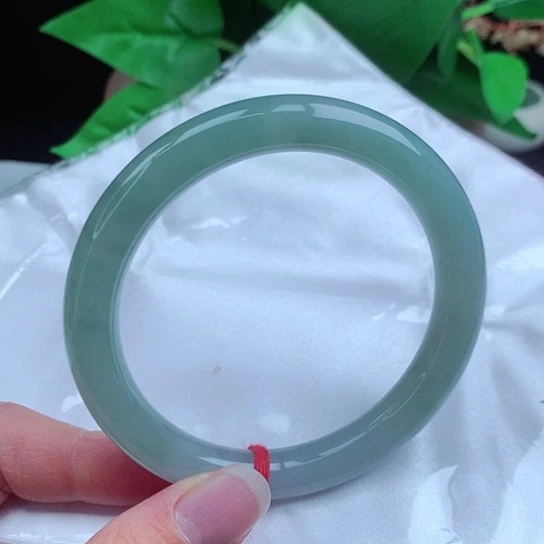 翡翠手镯未镶嵌        圆条59