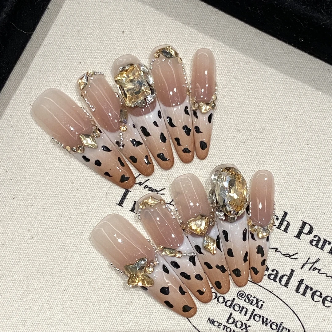 2025新年新款爆闪重工纯手工穿戴甲气质中长款镶钻