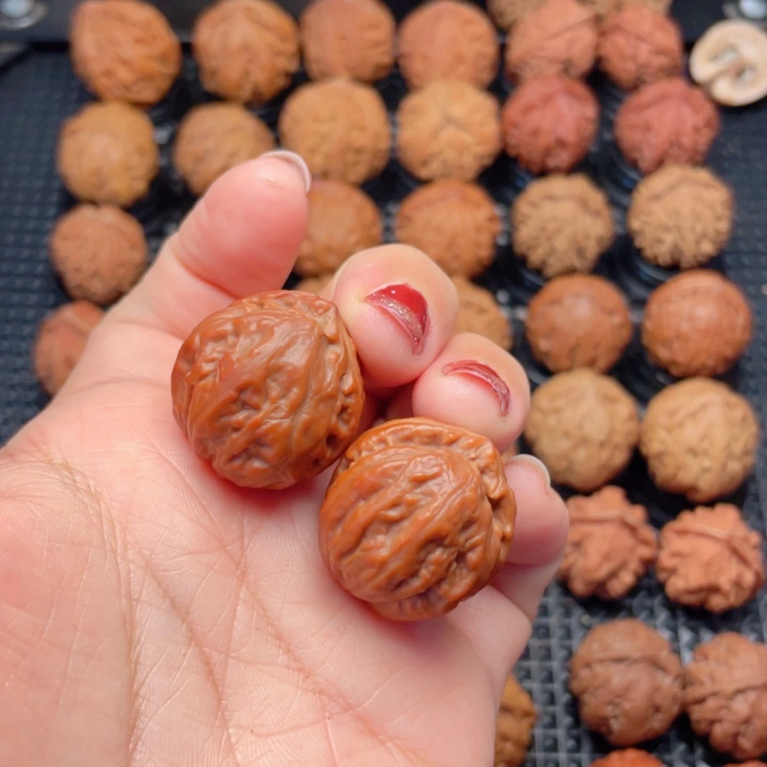 【闪购商品】把件文玩核桃娃娃鱼