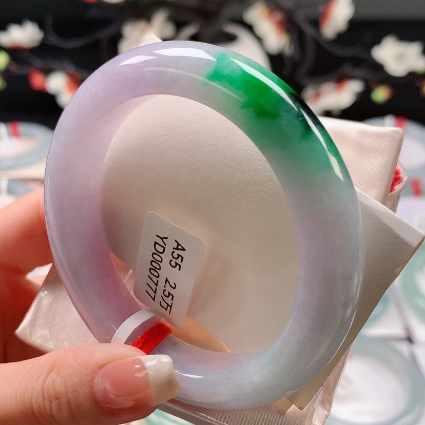【闪购商品】未镶嵌手镯翡翠55春带彩正圈手镯