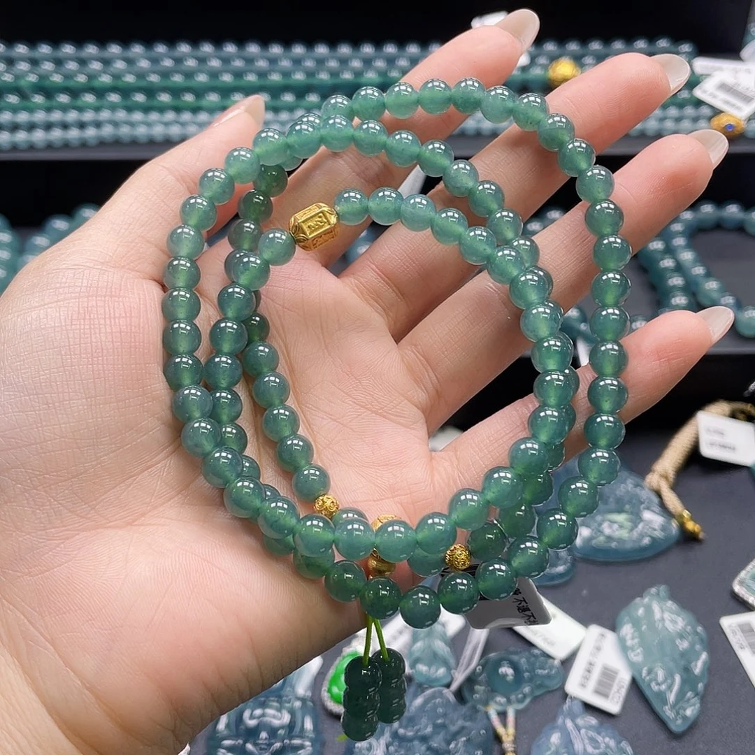 翡翠未镶嵌颈饰卡6.8