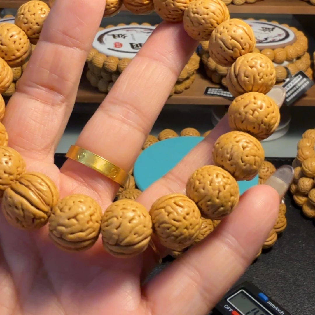 吉***.手串/手链核桃老树金丹