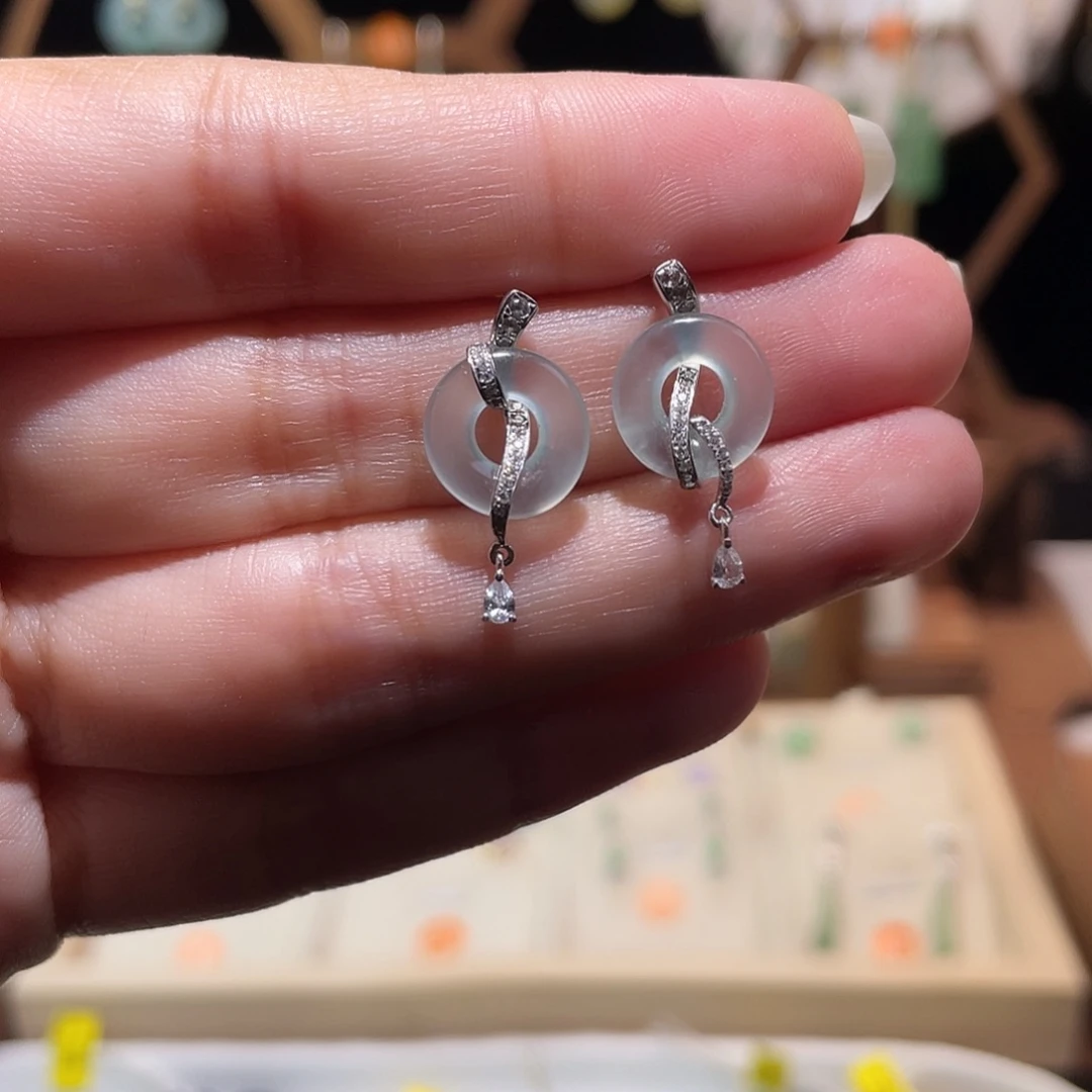 翡翠18K金镶嵌耳饰
