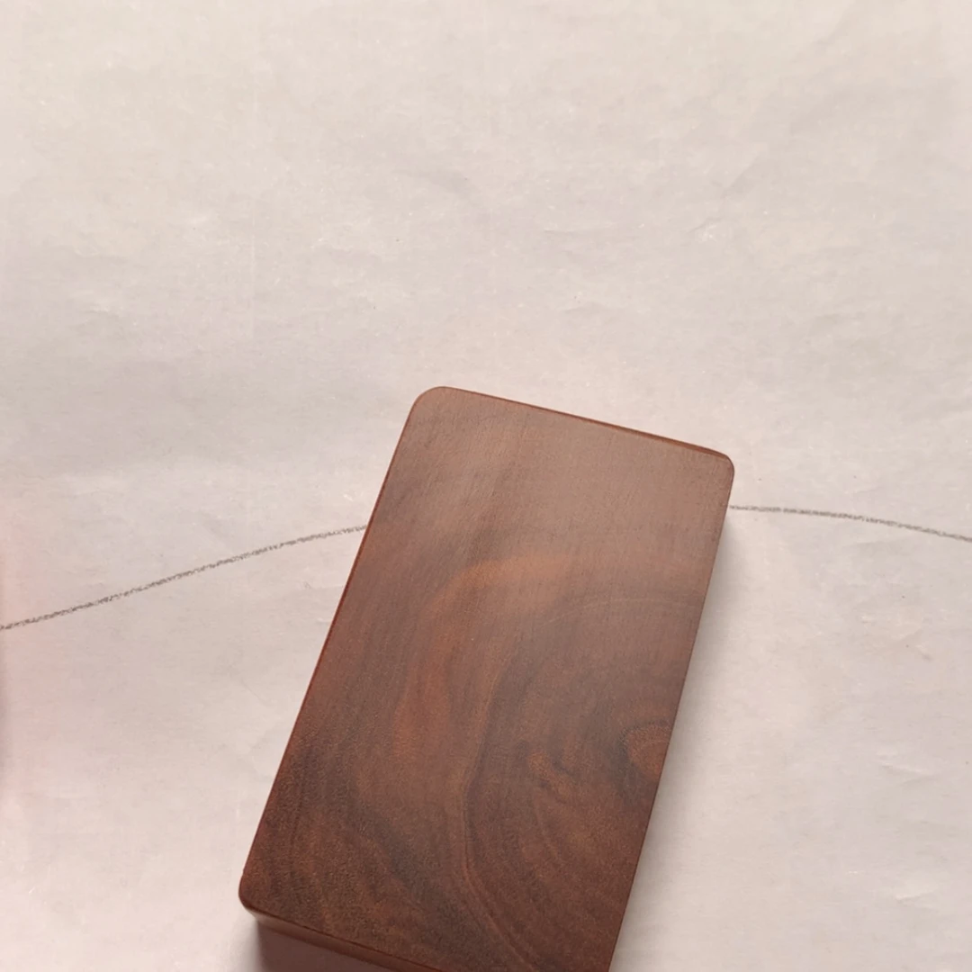 【闪购商品】檀香木其他老东加351