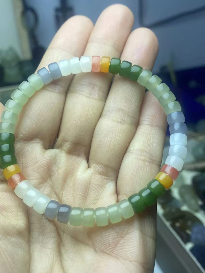 天然和田玉多彩手串，颗颗过眼过灯，