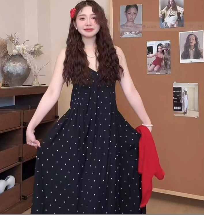 法式黑点点花吊带连衣裙夏季2025小众纯欲风气质显瘦长裙