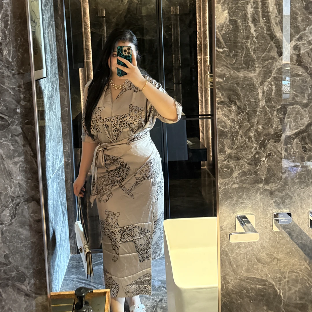 夏季新款通勤轻熟风系带收腰气质连衣裙