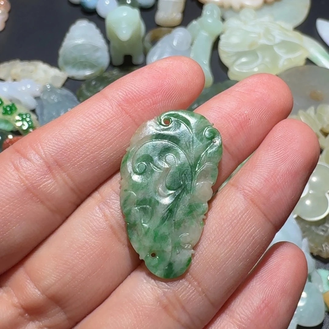 ****婠翡翠未镶嵌颈饰111