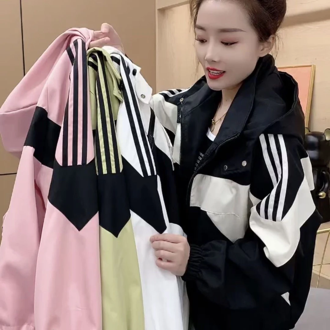 百搭2025春季连帽新款韩版宽松撞色外套冲锋衣棒球夹克女潮时尚