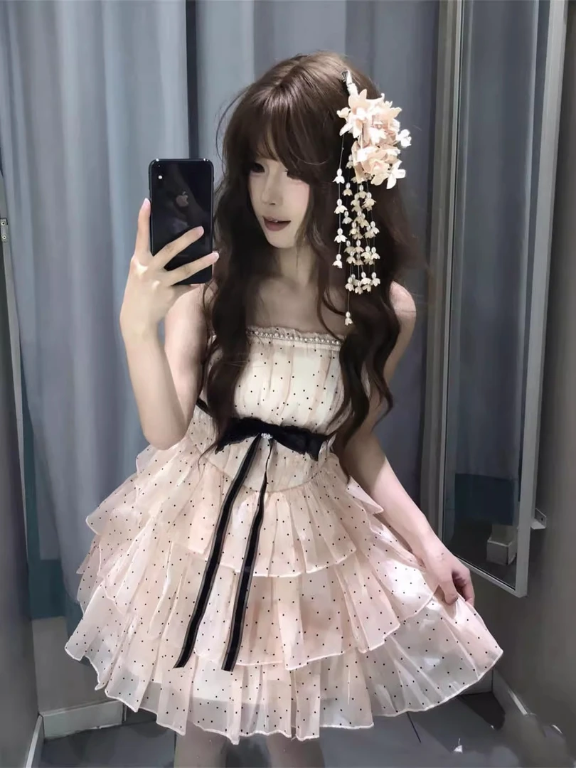 甜美温柔风粉色气质波点连衣裙女夏季新款蝴蝶结收腰蛋糕公主短裙