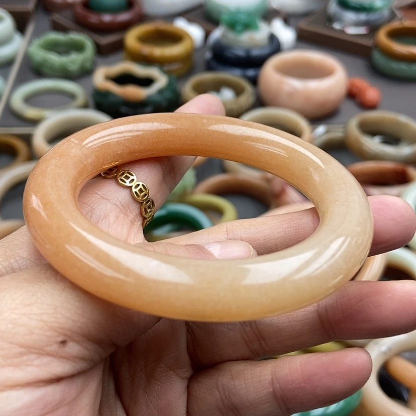 【闪购商品】石英质玉手镯55未镶嵌张****）