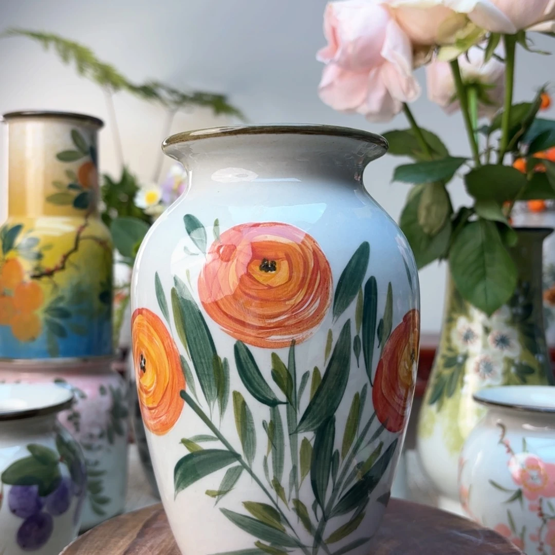 摆件花瓶566655655655865565666