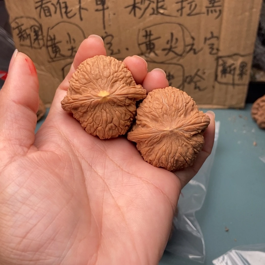 C***Y吊坠文玩核桃泥鳅57