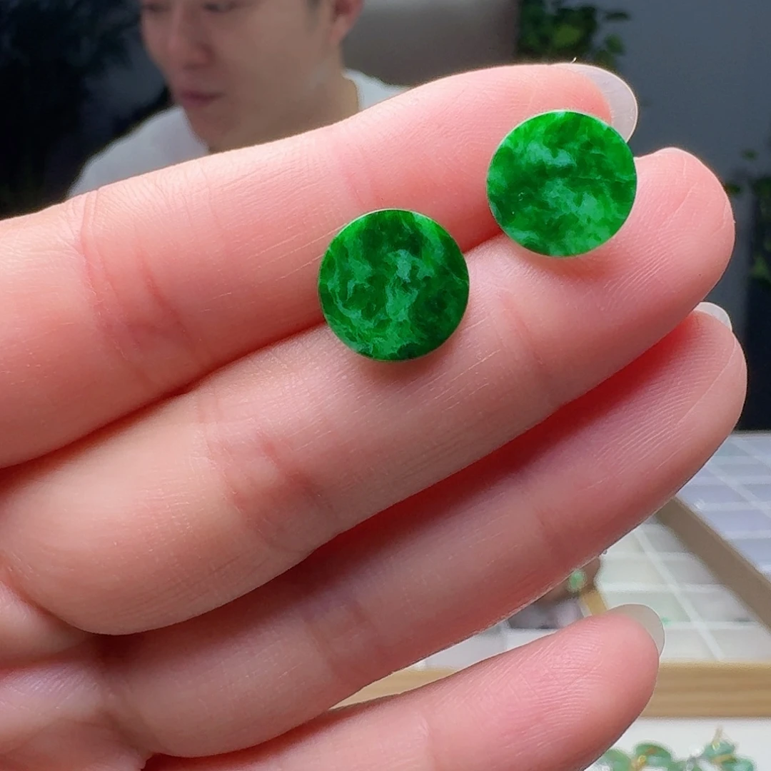 惺***悟18K金镶嵌翡翠耳饰天然