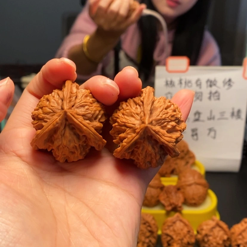 【闪购商品】把件桃核木***?10号三棱，