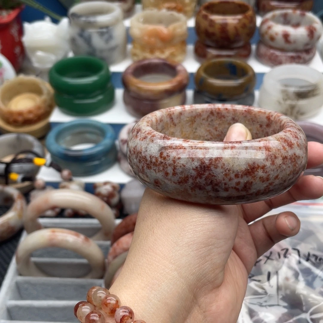 石英质玉手镯未镶嵌?****?