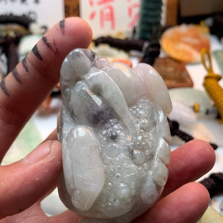 翡翠未镶嵌颈饰保真天然a货翡翠