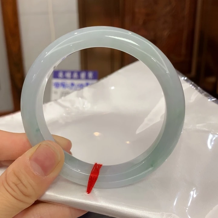 翡翠手镯未镶嵌翡翠手镯未镶嵌60圈口