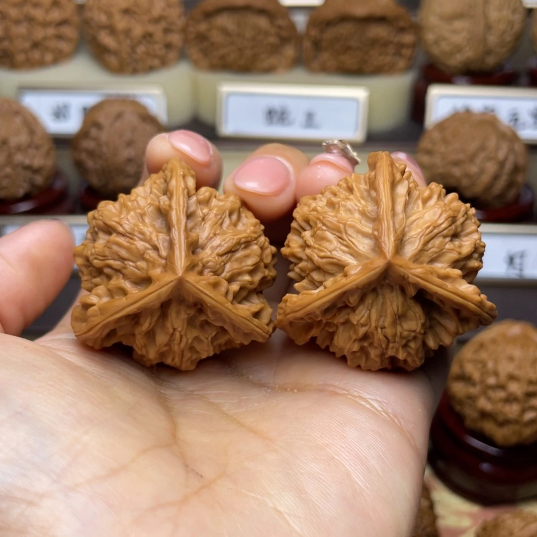 文玩核桃把件ぃ***㉿盘山三棱38左右