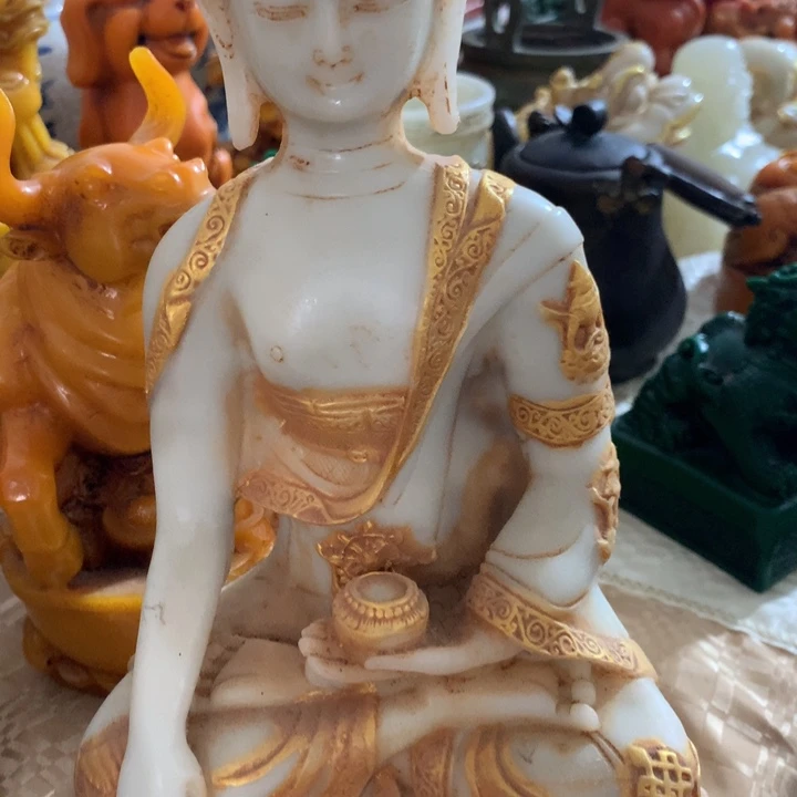 石材摆件等各种形式进行